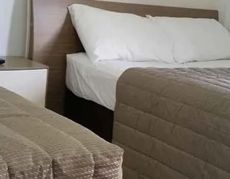 Perth City Motel Room photo